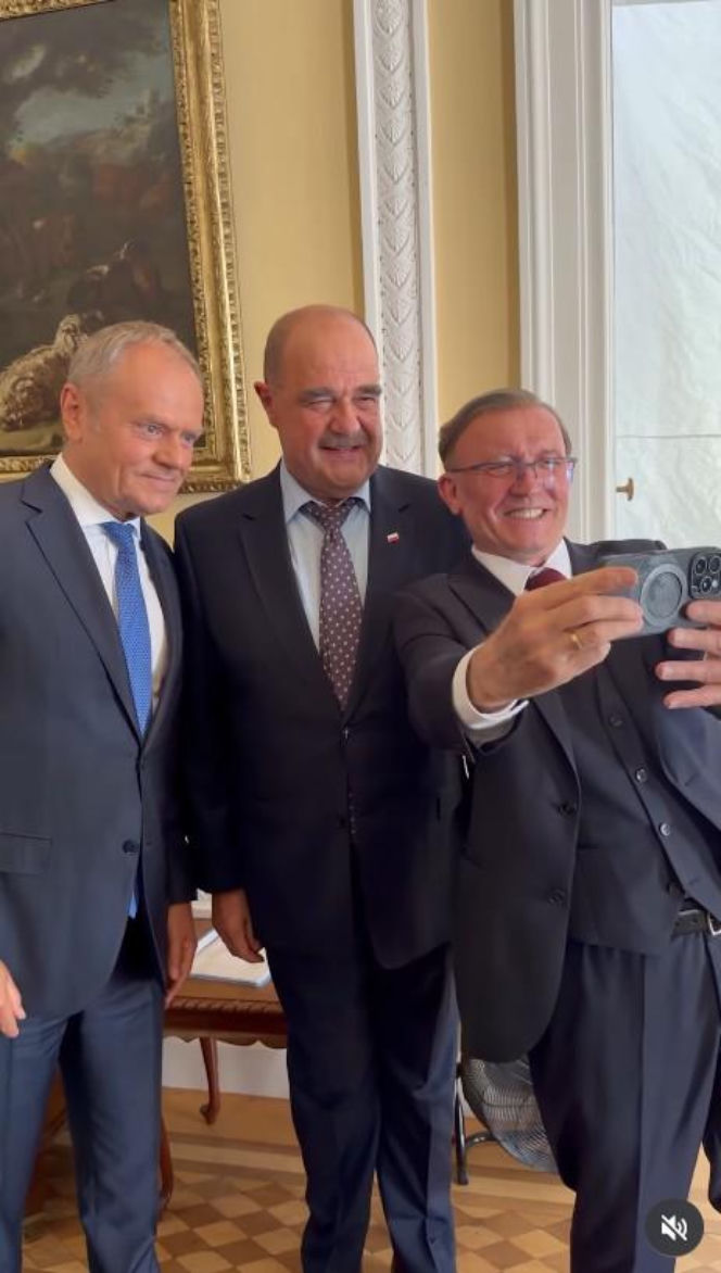 Donald Tusk na planie "Rancza"