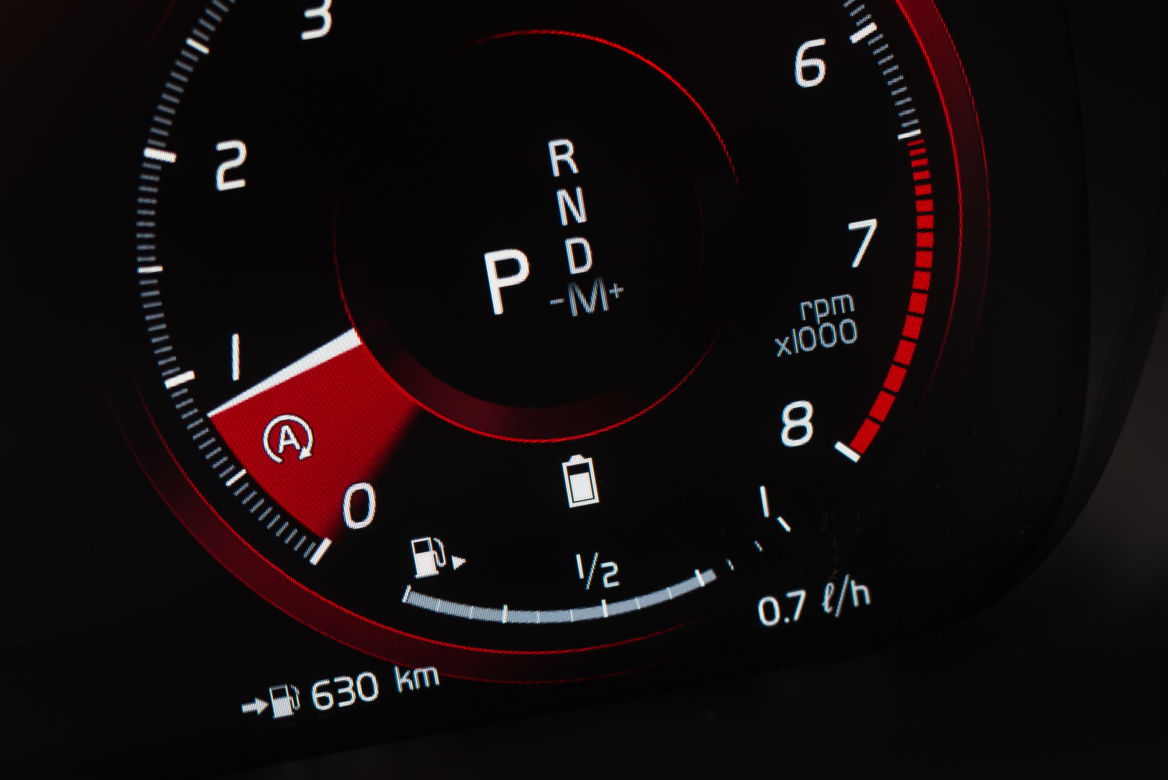 Volvo XC60 B4 Mild Hybrid FWD AT8 Momentum