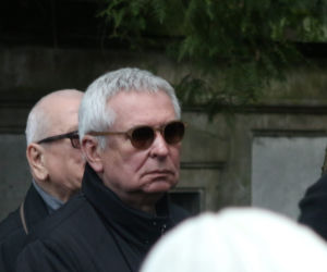KOŚCIÓŁ I CMENTARZ.