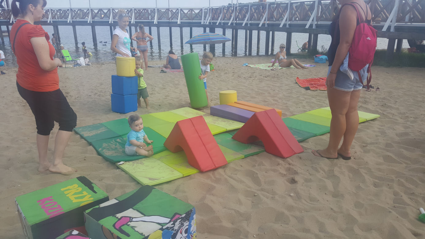 Biblioteka przy plaży w Dąbrowie Górniczej