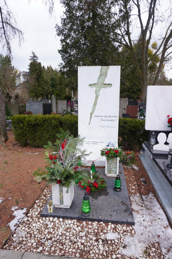 Grób Pawła Królikowskiego na Powązkach w Warszawie