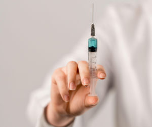 Farmaceuci a szczepienia: kluczowa rola w Polsce