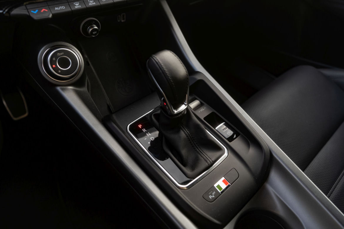 Alfa Romeo Tonale 1.5 T4 Hybrid 130 KM Edizione Speciale