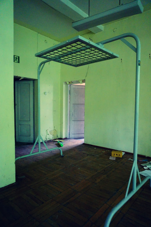 Opuszczony szpital rehabilitacyjny dla dzieci w Wielkopolsce [GALERIA]