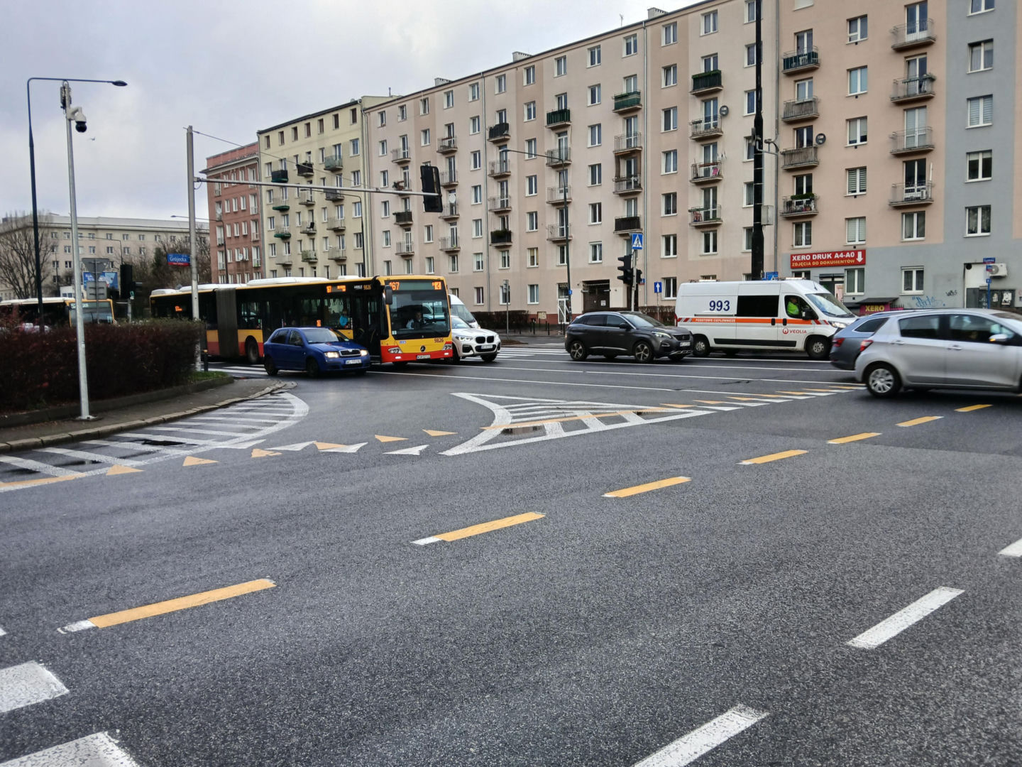Skrzyżowanie ulic Grójeckiej, Wawelskiej i Kopińskiej w Warszawie