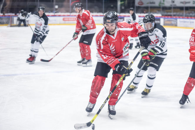 Hokej z Gwiazdami w Tychach dla WOŚP. Na lodowisku gwiezdna konstelacja