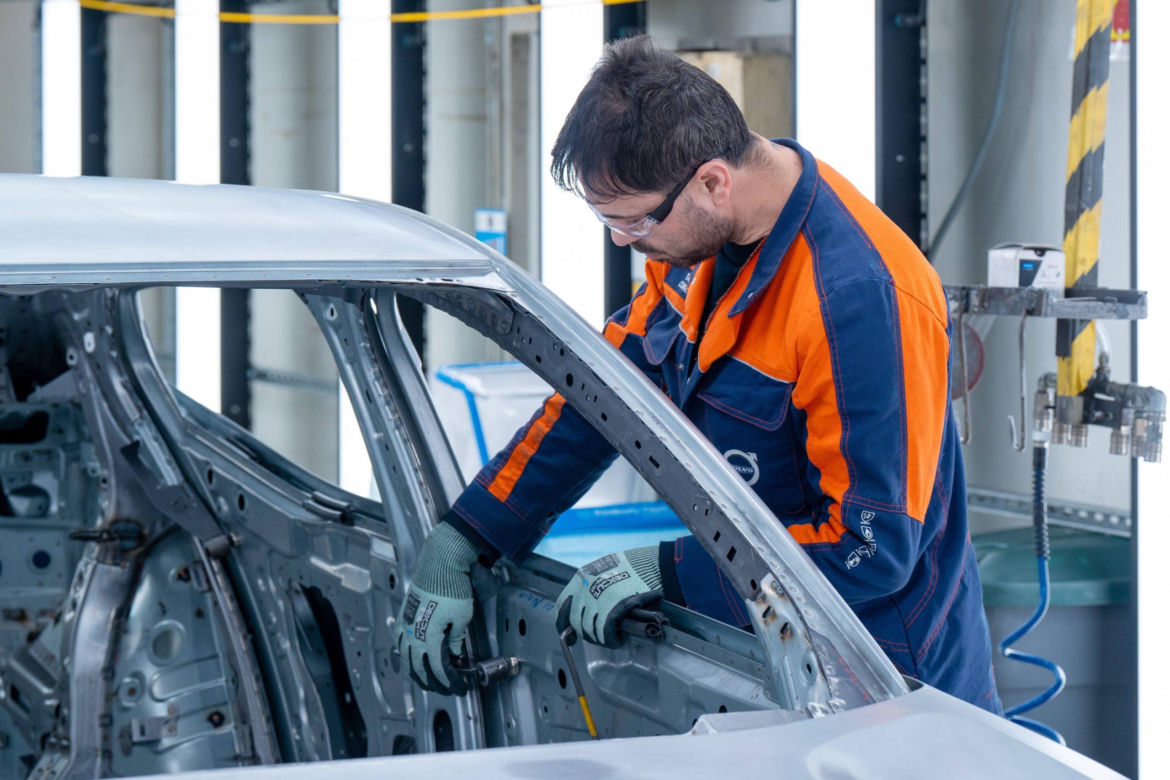 Produkcja Volvo EX30 w Gandawie