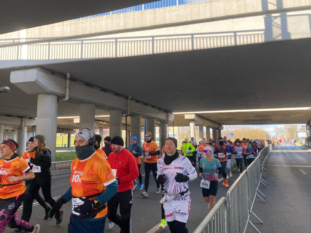 DOZ Maraton Łódź 2025. Biegacze opanowali Łódź
