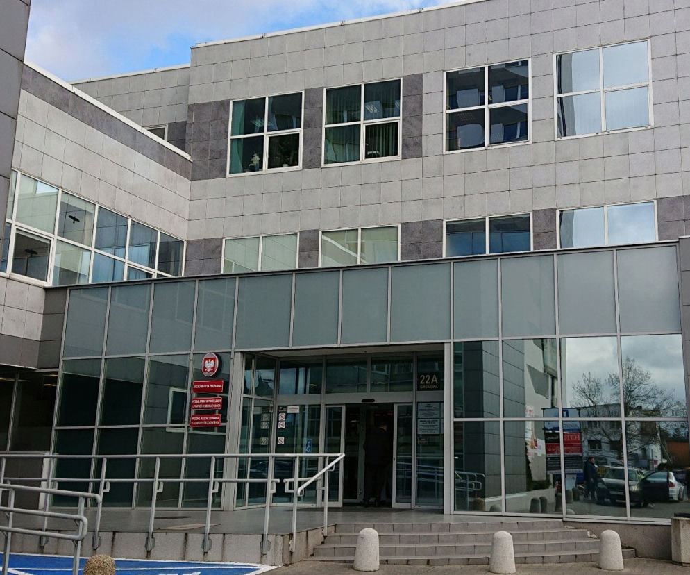 Poznań: Kamery wyłapią krnąbrnych petentów! Chodzi o maseczki