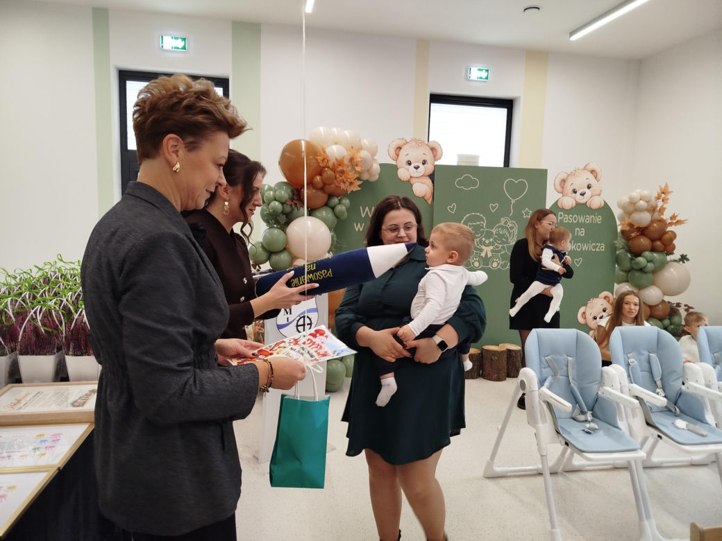 Otwarcie Żłobka w Mokobodach i pasowanie na żłobkowicza