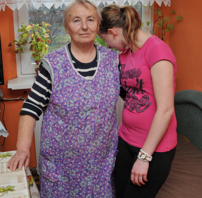 GWAŁCICIEL PORYWACZ DZIEWCZYNKA