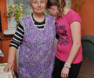 GWAŁCICIEL PORYWACZ DZIEWCZYNKA