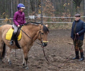 Na dobre i na złe, odcinek 727. Cezary Wilczewski (Daniel Olbrychski), Matylda (Amelia Czaja)