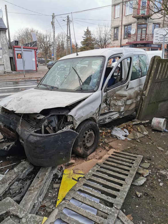 Zelów: KOSZMARNY wypadek w centrum!