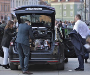 Minister rolnictwa Stefan Krajewski na jarmarku wielkanocnym