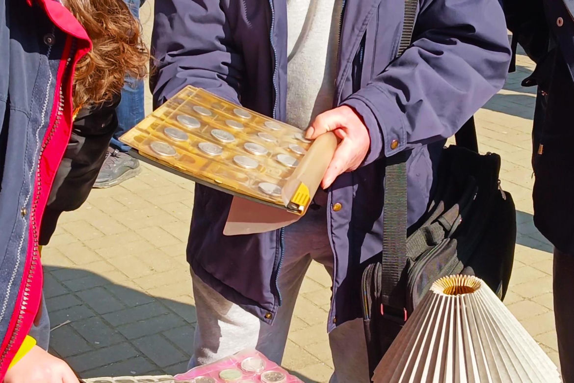 Pierwszy wiosenny pchli targ na Pogodnie