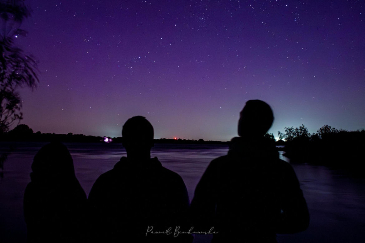 Tak wyglądała zorza polarna na niebie między Bydgoszczą a Toruniem. Miłośnicy astronomii zrobili niesamowite zdjęcia! 