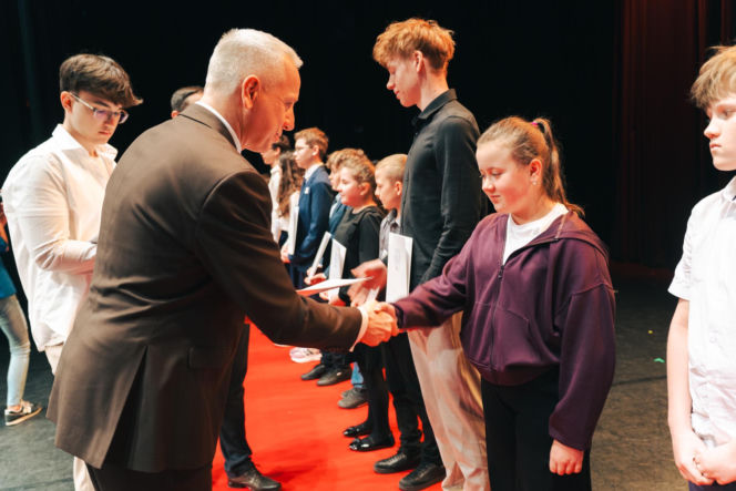 Najzdolniejsi uczniowie odebrali stypendia Prezydenta Miasta Siedlce