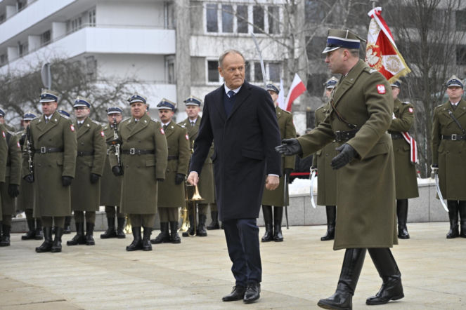 Wielkie święto w Warszawie. Tłumy na ulicach, pojawił się nawet premier i marszałek Sejmu 