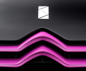Citroen DS3 Dark Pink 1.6 THP
