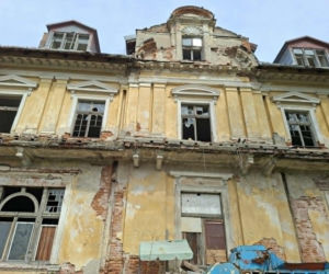 Kiedyś perła, dziś w ruinie. To nie jest zwykły pałac w Świętokrzyskiem (Pałac w Bałtowie)