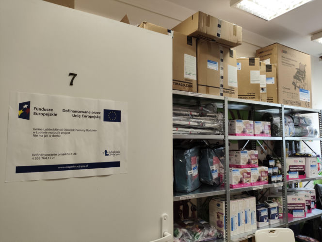 Wózki inwalidzkie, czy poduszki przeciwodleżynowe można mieć bezpłatnie. W Lublinie działa darmowa wypożyczalnia