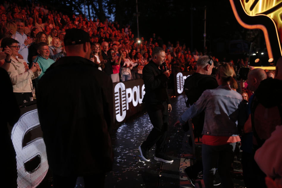 Piaseczny i Chojnacki dali czadu na scenie. Potem padł niezręczny żart