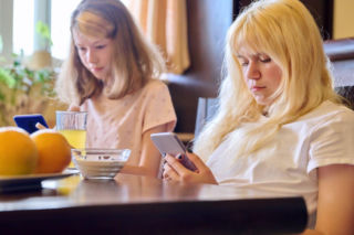 Media społecznościowe a zaburzenia odżywania. Statystyki są niepokojące