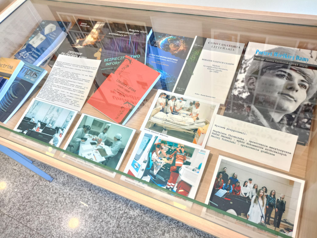 Wystawa w uniwersyteckiej bibliotece w Siedlcach będzie czynna do końca 2024 roku
