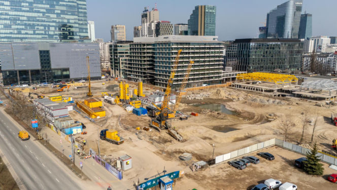 Budowa wieżowca AFI Tower w kompleksie Towarowa22