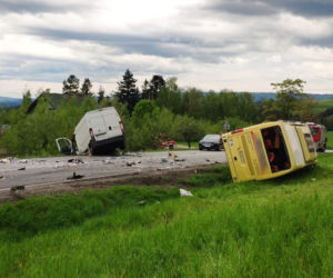 Potężny karambol na zakopiance, jedna osoba nie żyje, wielu rannych