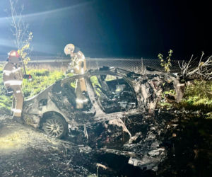 Pijany kierowca i pożar BMW na DK-63 w Suchożebrach