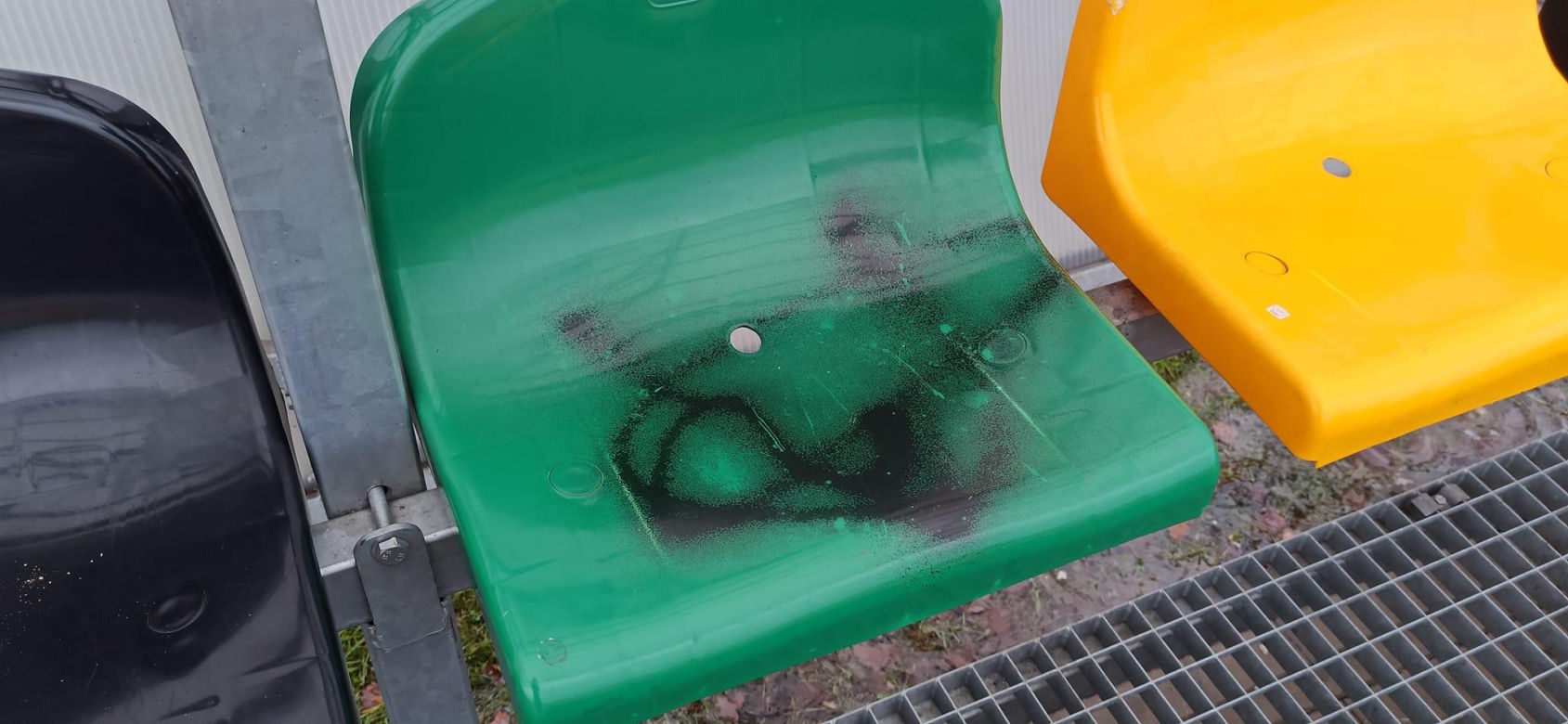 Zniszczenia na stadionie w Sokołowie Podlaskim