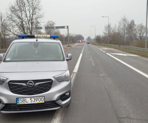 Czołowe zderzenie pojazdów na DK44