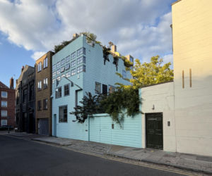 Blue House w Londynie od FAT