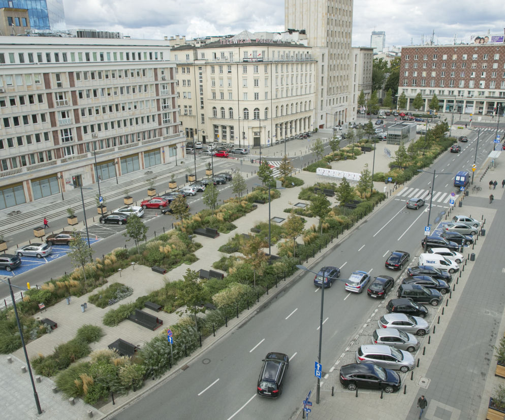 Rafał Trzaskowski wycofuje się z budowy parkingów 