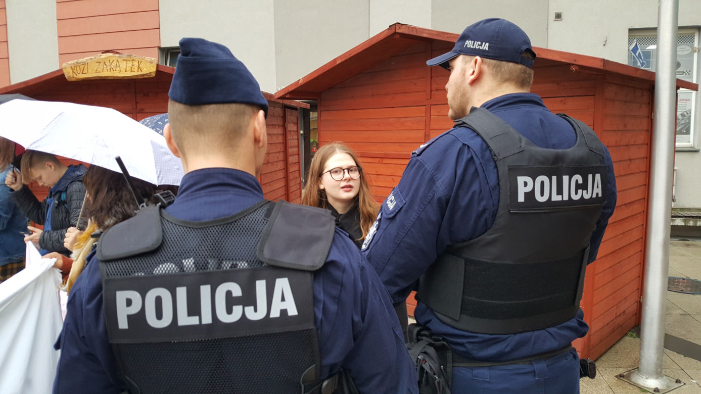 Bydgoszczanie sprzeciwiają się karaniu za edukację seksualną