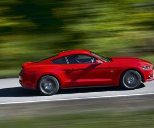 nowy Ford Mustang 2015