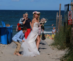 Małgorzata Opczowska wzięła ślub z Jackiem Łęskim na plaży