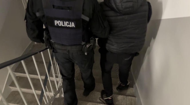 Łódź: Policja rozbiła gang sutenerów! Zmuszali kobiety do prostytucji metodą „loverboya”