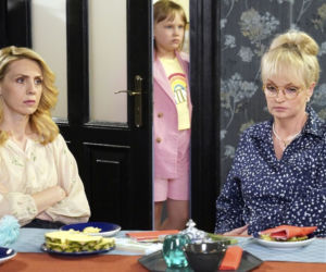Barwy szczęścia odc. 2521. Malwina (Joanna Gleń), Emilka (Jessica Frankiewicz), Małgorzata (Adrianna Biedrzyńska)