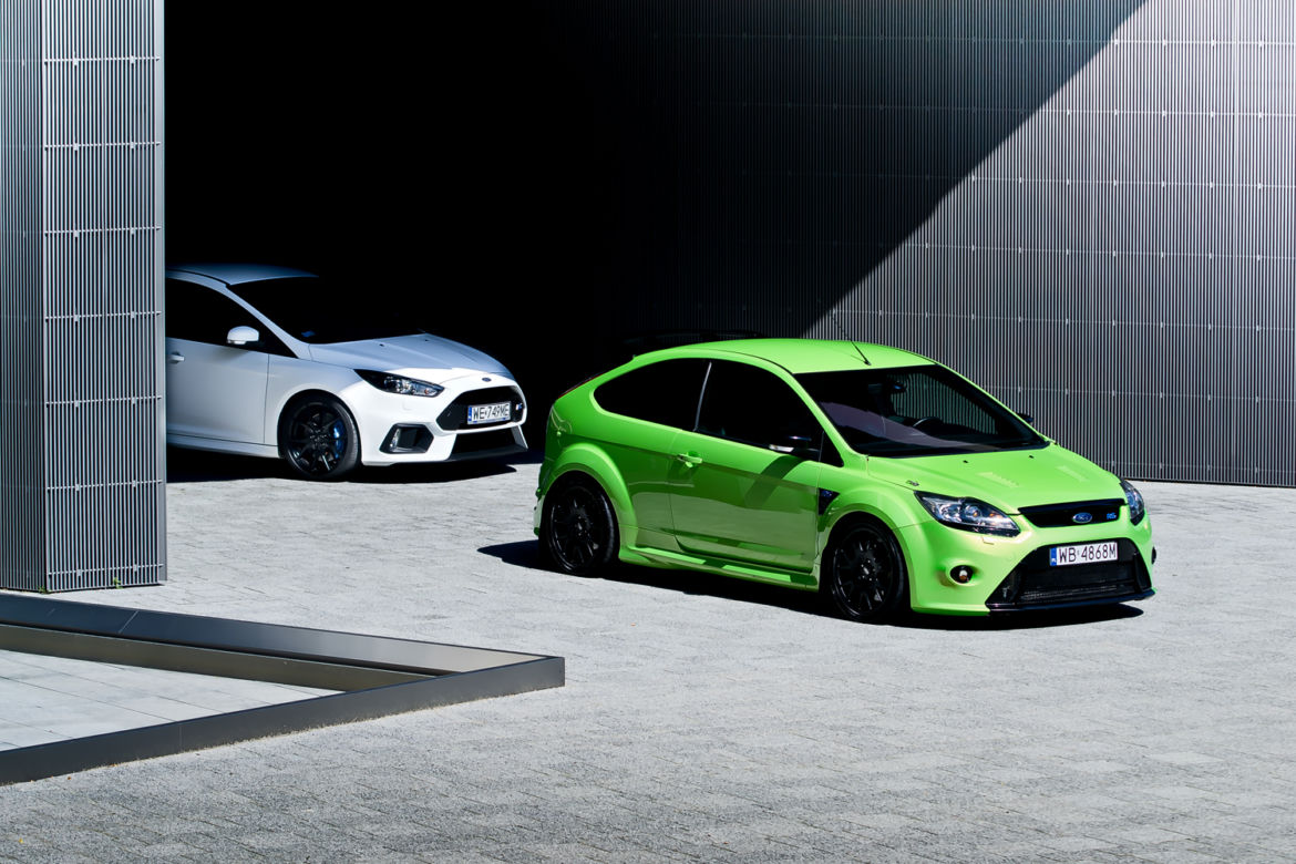Ford Focus RS 2.3 EcoBoost i Ford Focus RS 2.5 Duratec
