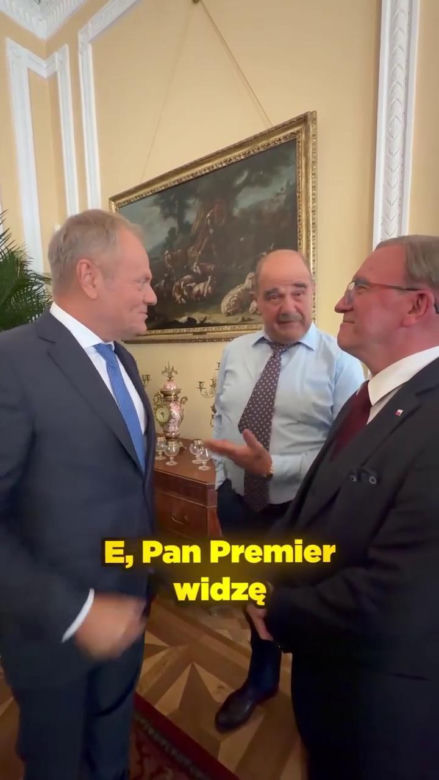 Artur Barciś chciał sprawdzić czy Tusk nosi perukę
