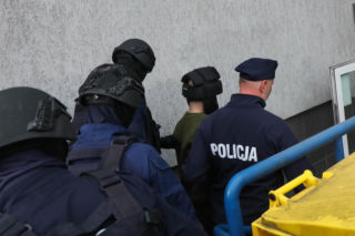 9-latek dokonał ataku w szkole w Ostrołęce. Został doprowadzony do prokuratury