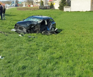 Zablokowana droga krajowa nr 9. TIR zderzył się z autem osobowym