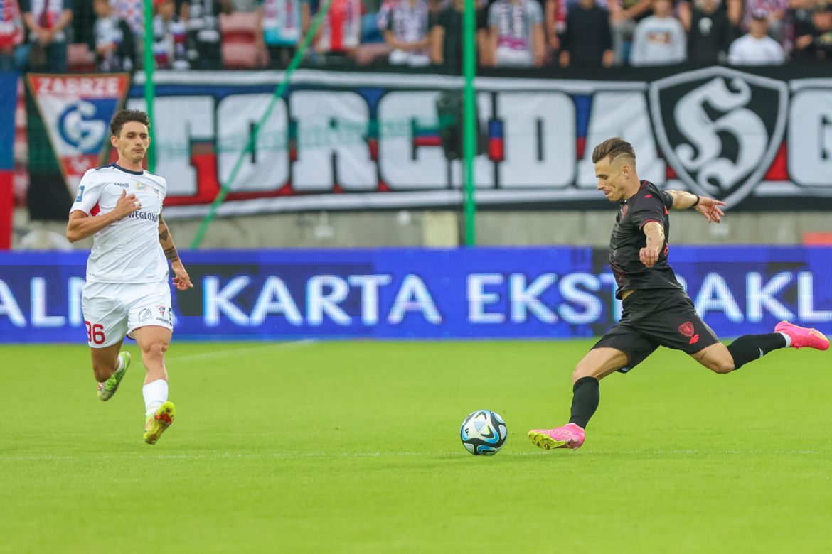 Sportowe emocje na trybunach podczas meczu Górnik Zabrze - Piast Gliwice