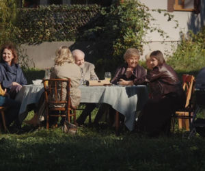 M jak miłość odc. 1910. Karol Kosowski (Stanisław Brejdygant), Judyta (Paulina Chruściel), Marysia (Małgorzata Pieńkowska), Barbara (Teresa Lipowska), Kisielowa (Małgorzata Różniakowska), Żak (Krzysztof Tyniec), Agnes (Amanda Mincewicz)