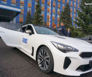 Nowe radiowozy KIA Stinger dla polskiej policji