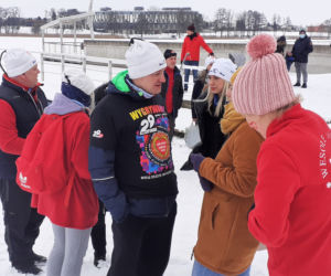 Zobacz kąpiel Wesołych Morsów Z Jezioraka w ramach WOŚP w Iławie