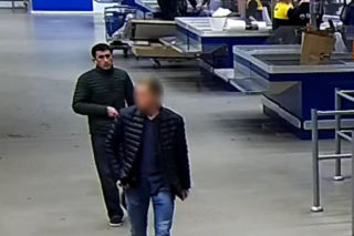 Poznań: Włamał się do samochodu. Rozpoznajesz go?